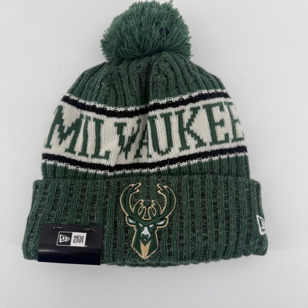 New Era Milwaukee Bucks NBA Sport Knit Beanie Green White Cuffed Pom Hat OSFM